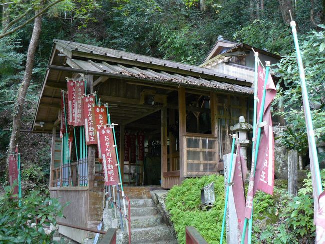 �s������