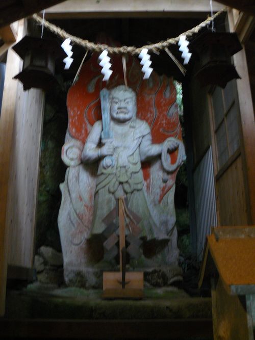 �s������