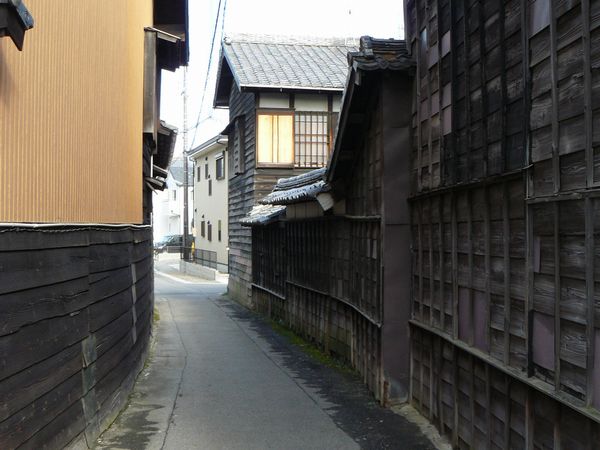 �����ˁE�鉺���E������