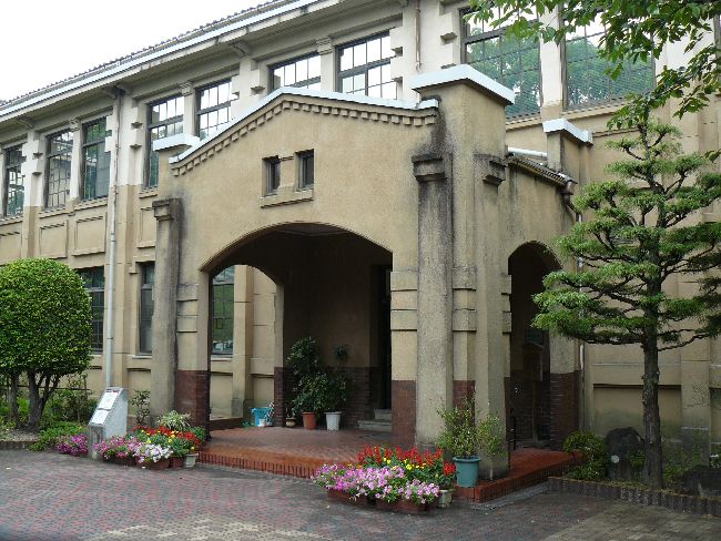 �T�鏬�w�Z���{��