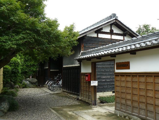 �������ƏZ��