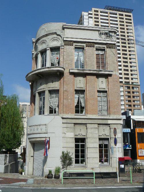 ����������r��