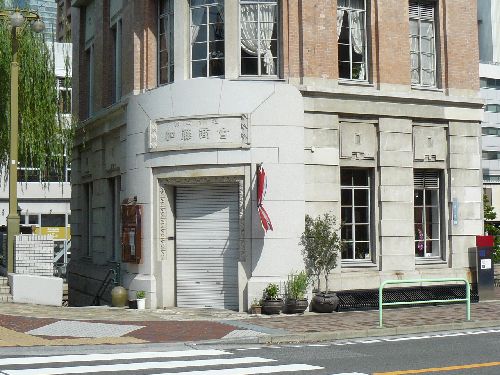 ����������r��