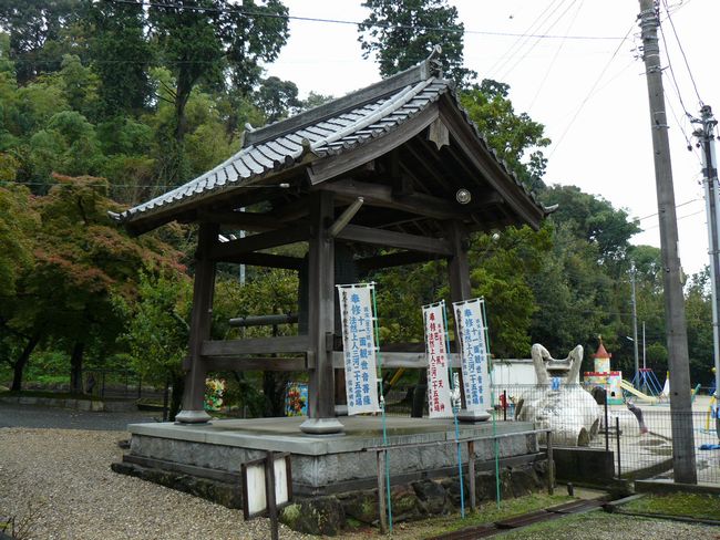 �M������