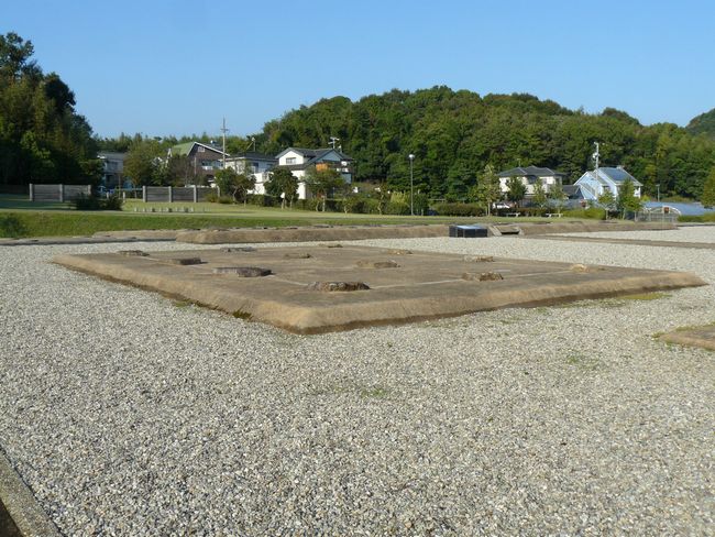 �O�͍�����