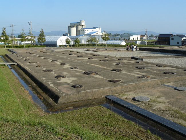 �O�͍�����